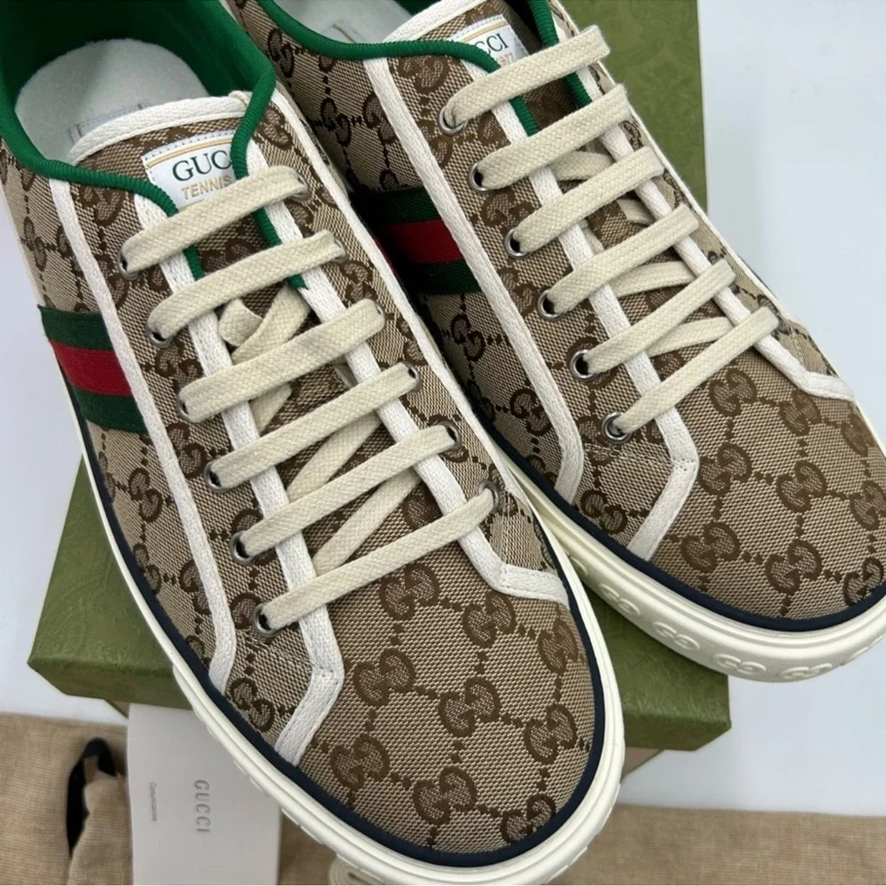 Men’s Gucci tennis 1977 low top sneakers size 12 fits 12.5 made in Italy